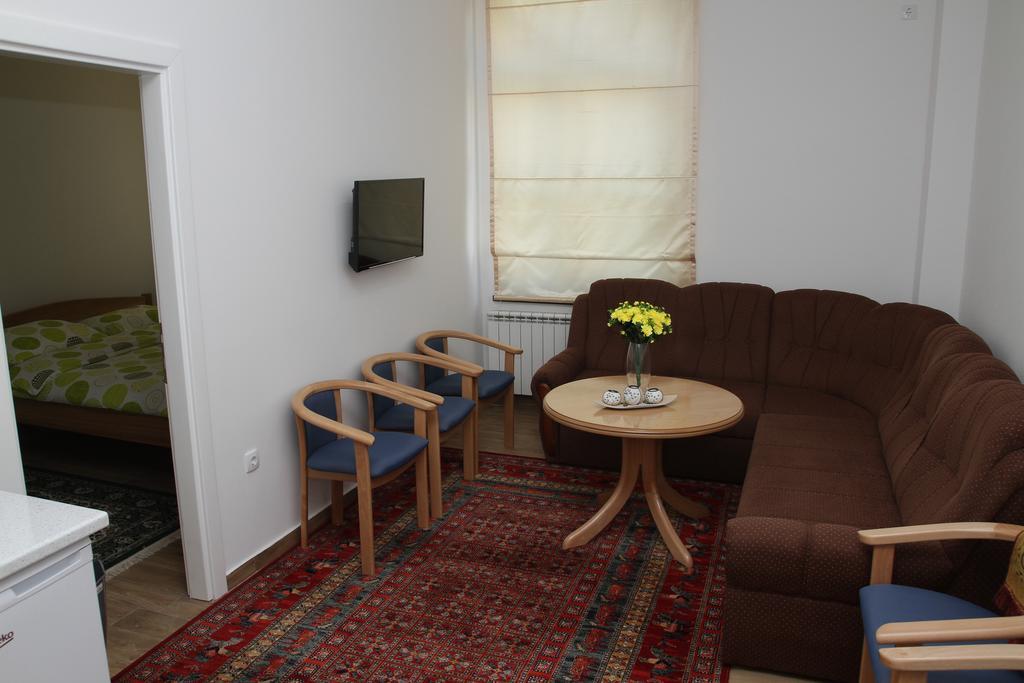 Apartments Ferhadija Баня-Лука Экстерьер фото