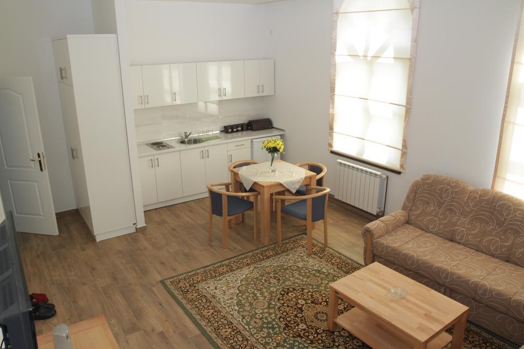 Apartments Ferhadija Баня-Лука Экстерьер фото