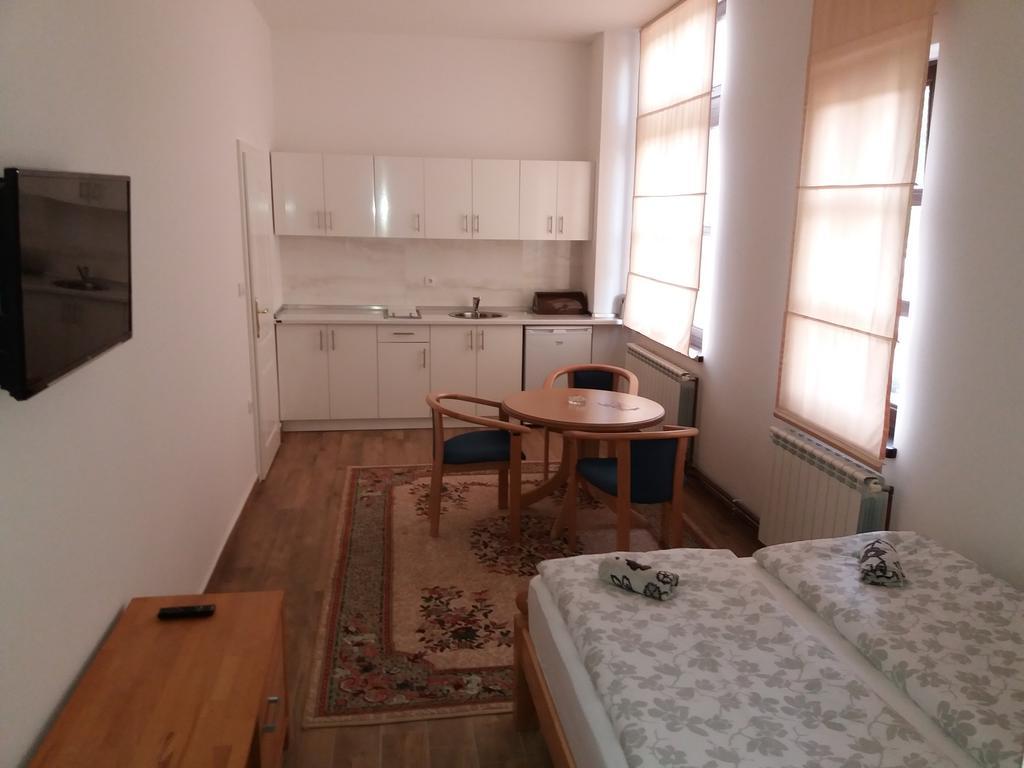 Apartments Ferhadija Баня-Лука Экстерьер фото